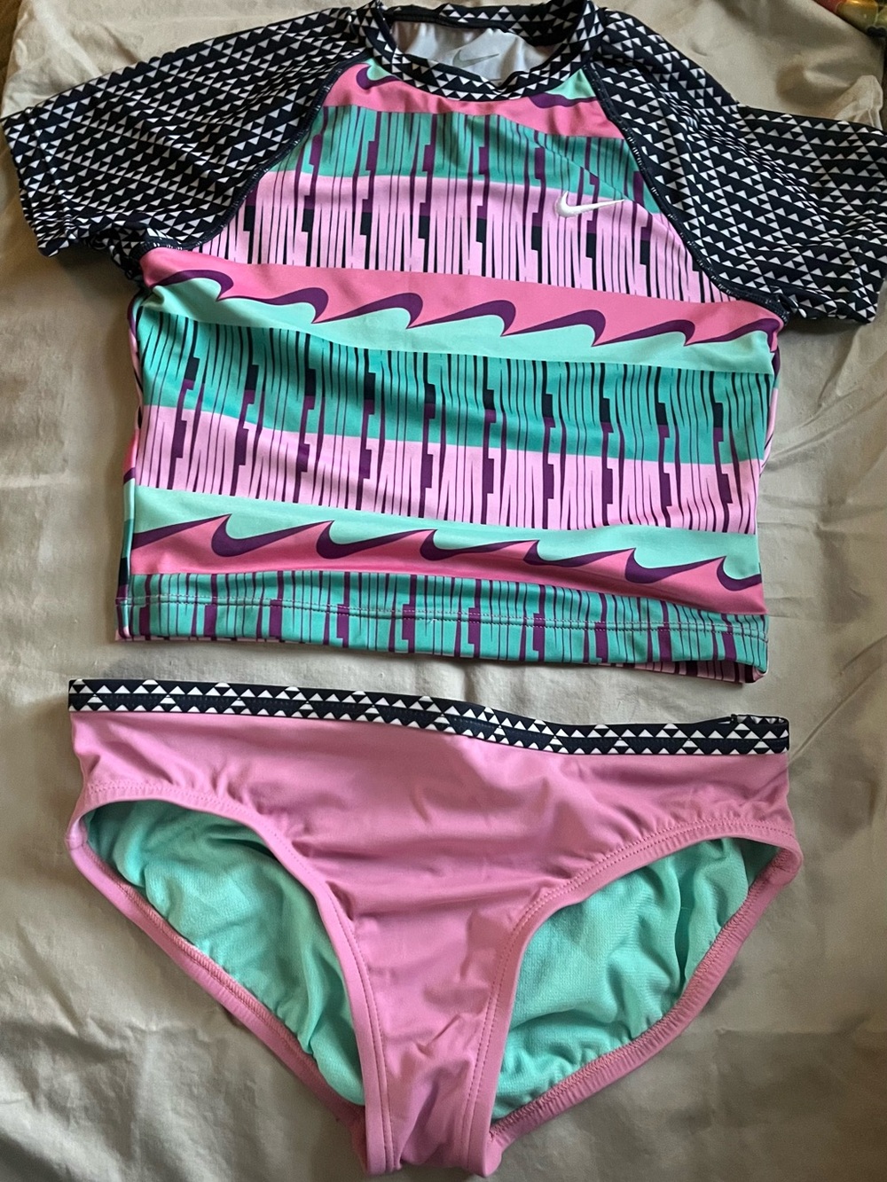 Nike Girls Two-Piece Rash Guard Bikini in Pink, Mint & Black